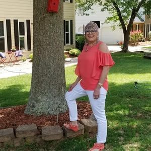 Meet your Posher, Angela